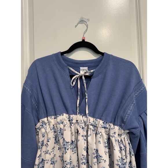 ✨ Shuggie Fierce Upcycled Floral Sweatshirt Tunic – Bell Sleeves | Size S–M ✨ - Picture 11 of 13